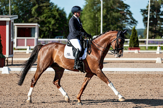 Jonna Aaltonen ja Laxton For U.