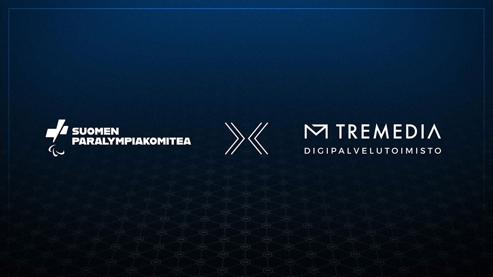 Tremedian visuaalisella ilmeellä tehty tummansinitaustainen kuva, jossa valkoinen Suomen Paralympiakomitean logo x valkoinen Tremedian logo.